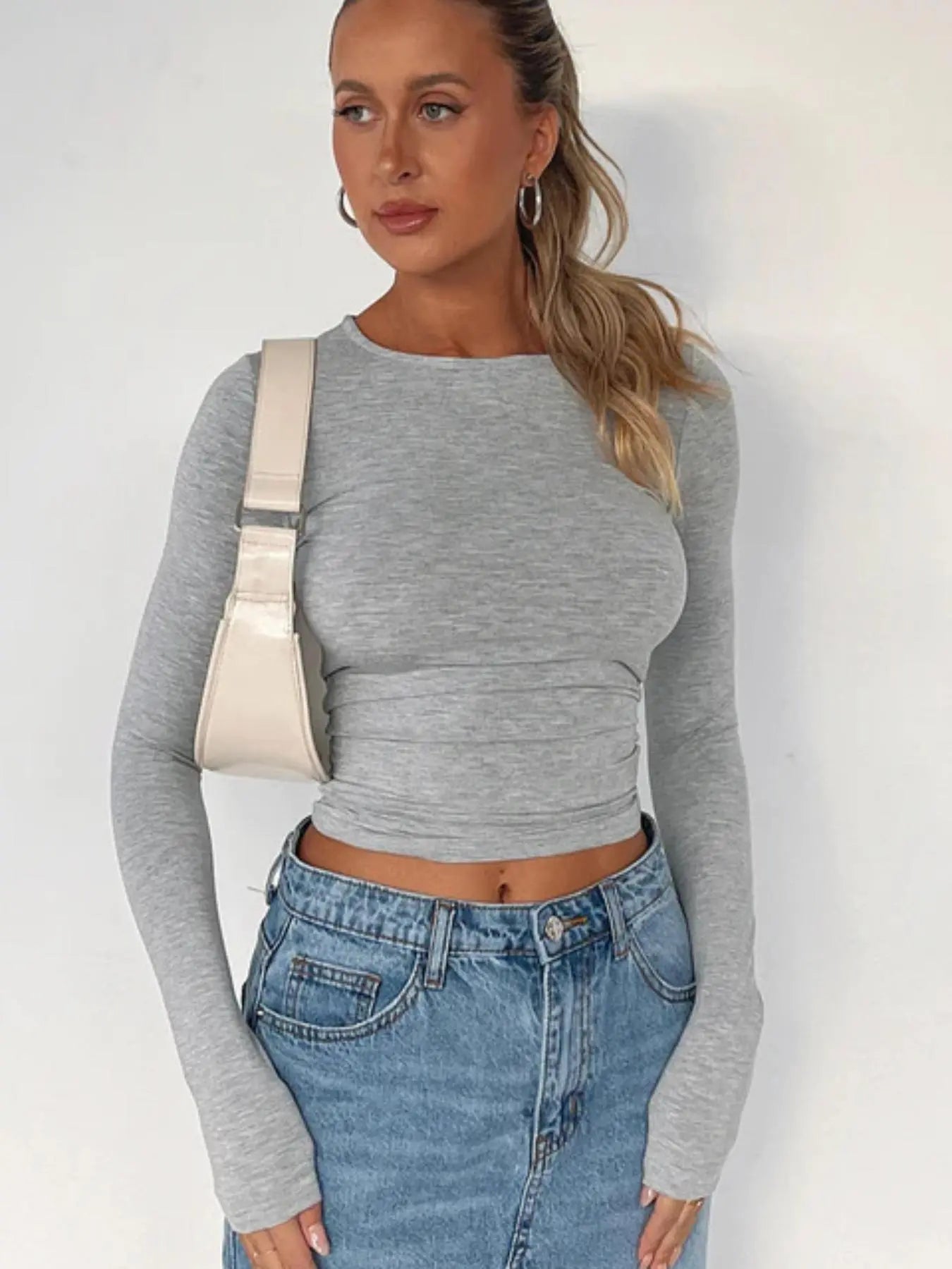 Women'S Plain round Neck Longsleeves Slim-Fitting Cropped Tee for Spring, Basic Crewneck Top for Lady, Casual Solid Tshirt for Spring & Fall, Women'S Clothes, Comfort Womenswear, Mean Girls Outfit, Summer Outfits, Lady Top for Music Festival Daily Wear